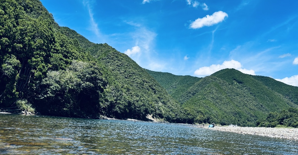 すさみで川遊び